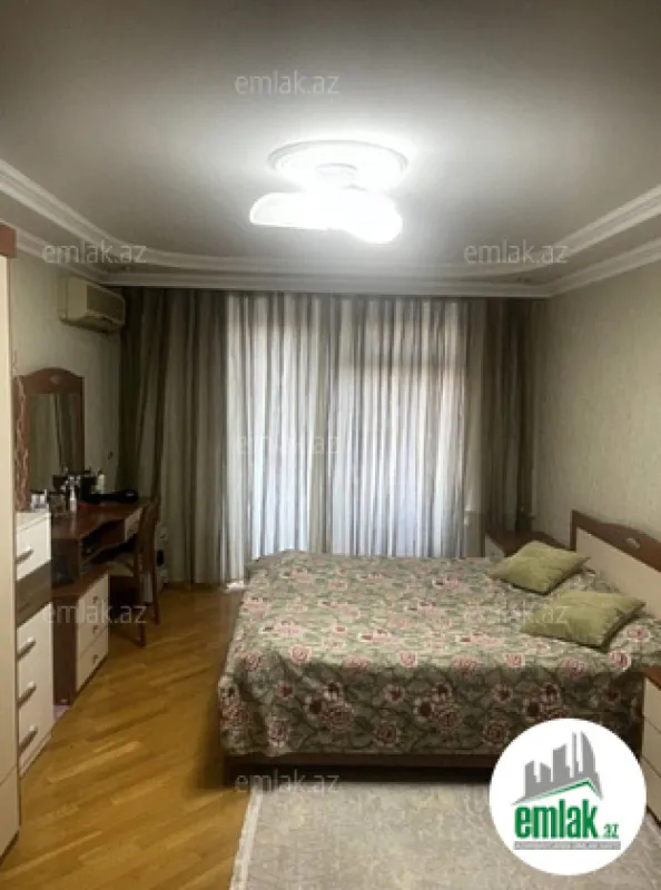 Satılır 3 otaqlı köhnə tikili 78 m²