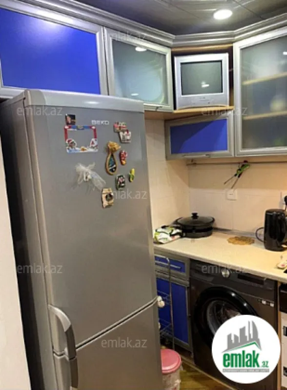 Satılır 3 otaqlı köhnə tikili 78 m²