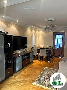Satılır 3 otaqlı köhnə tikili 78 m²