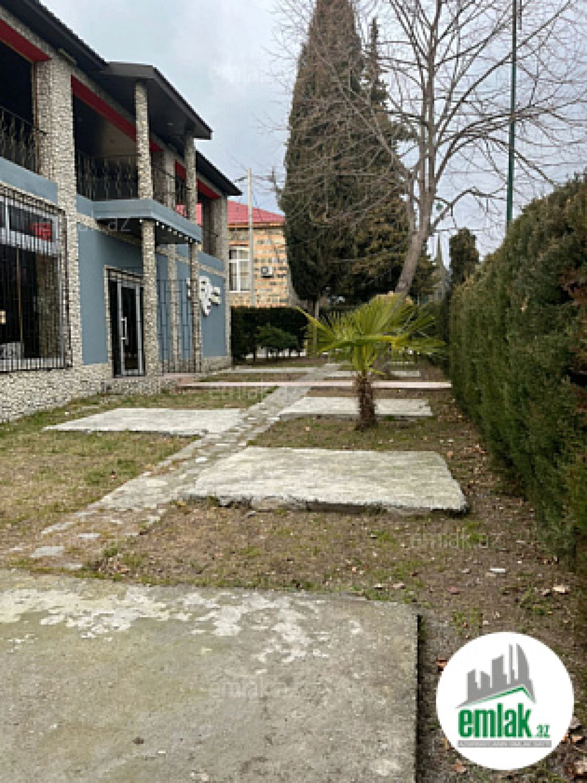 Satılır 5 otaqlı obyekt 360 m²