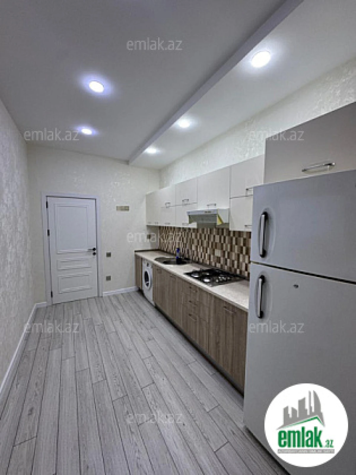 Satılır 3 otaqlı yeni tikili 90 m²