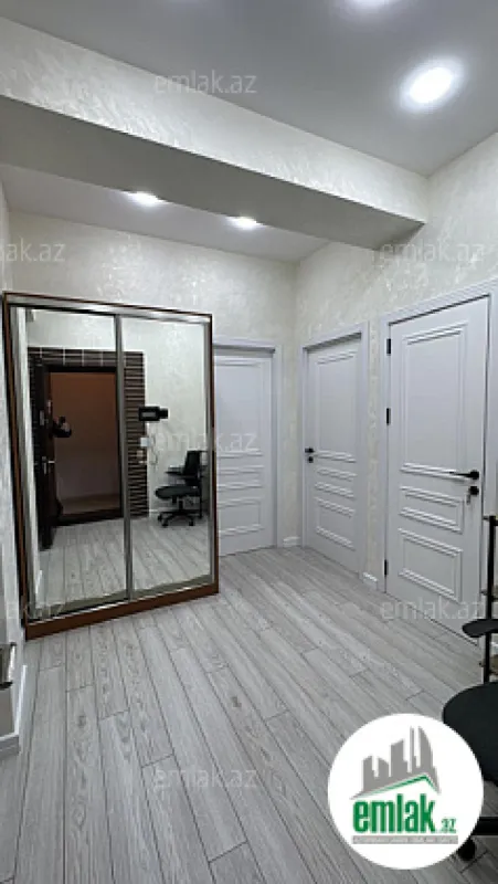 Satılır 3 otaqlı yeni tikili 90 m²