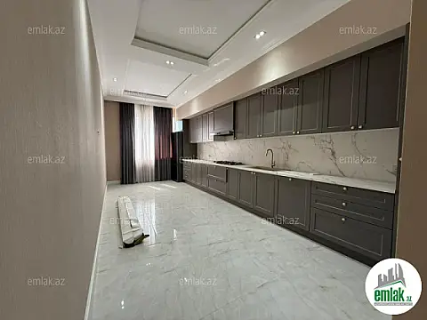Satılır 5 otaqlı yeni tikili 235 m²