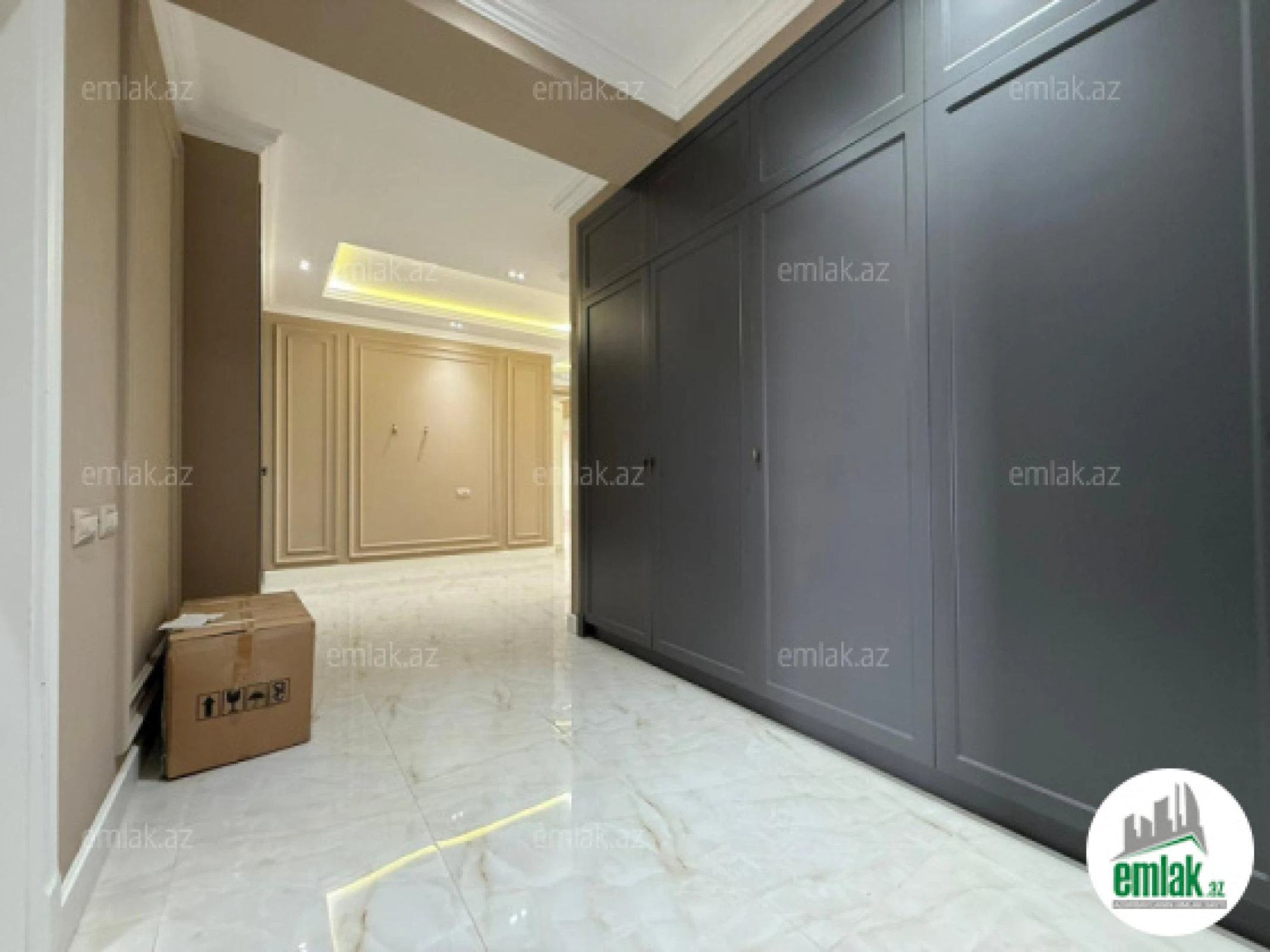 Satılır 5 otaqlı yeni tikili 235 m²