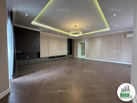 Satılır 5 otaqlı yeni tikili 235 m²