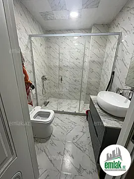 Satılır 3 otaqlı yeni tikili 101 m²