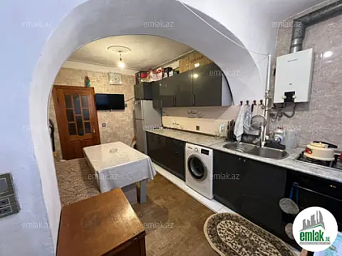 Satılır 3 otaqlı köhnə tikili 55 m²