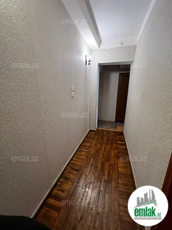 Satılır 3 otaqlı köhnə tikili 55 m²