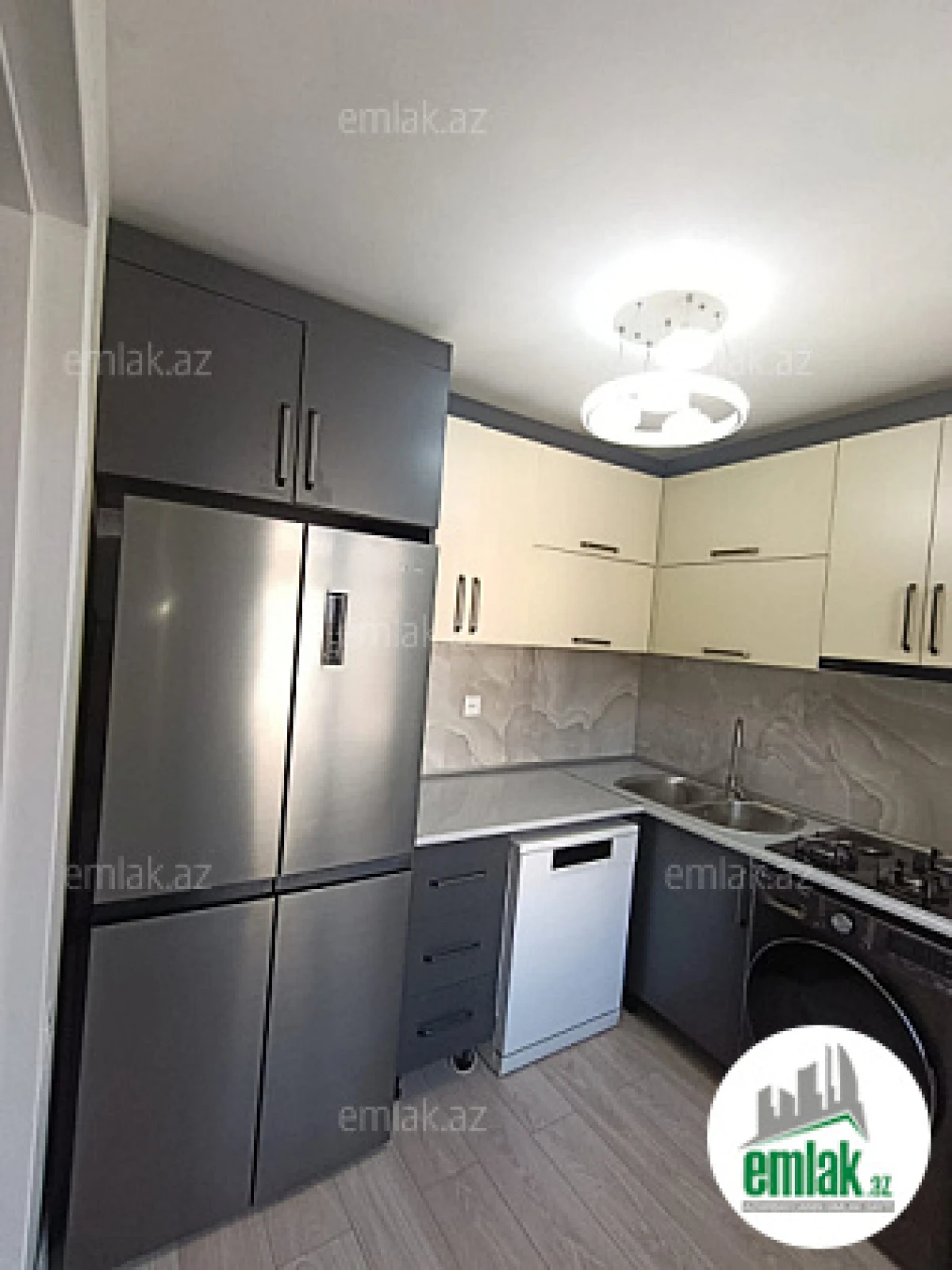 Satılır 3 otaqlı köhnə tikili 75 m²