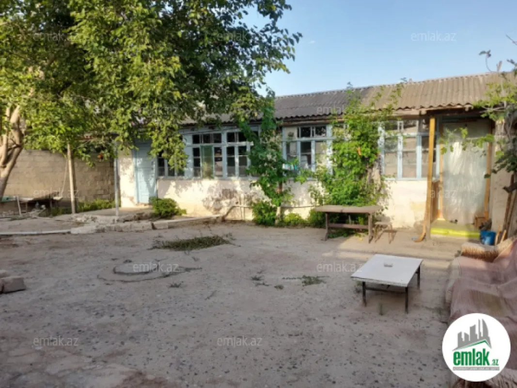 Satılır 3 otaqlı həyət evi 100 m²