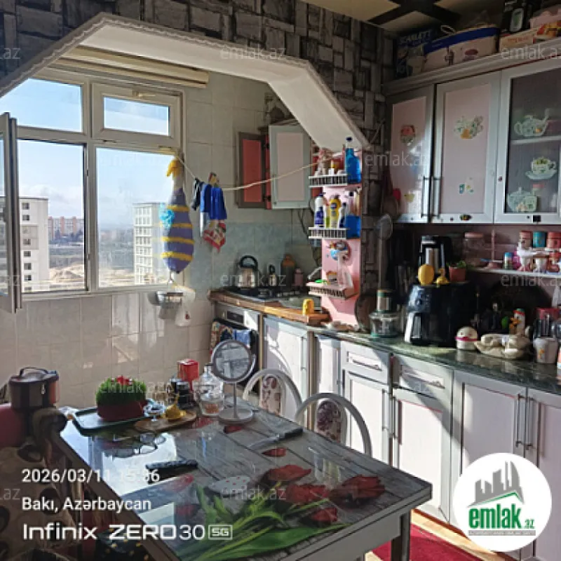 Satılır 2 otaqlı köhnə tikili 65 m²