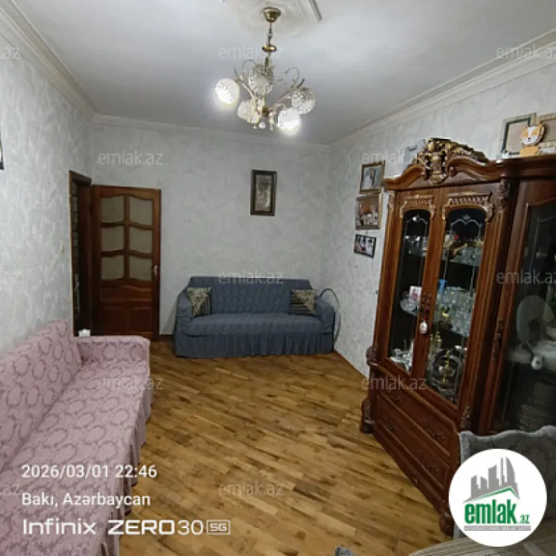 Satılır 2 otaqlı köhnə tikili 65 m²