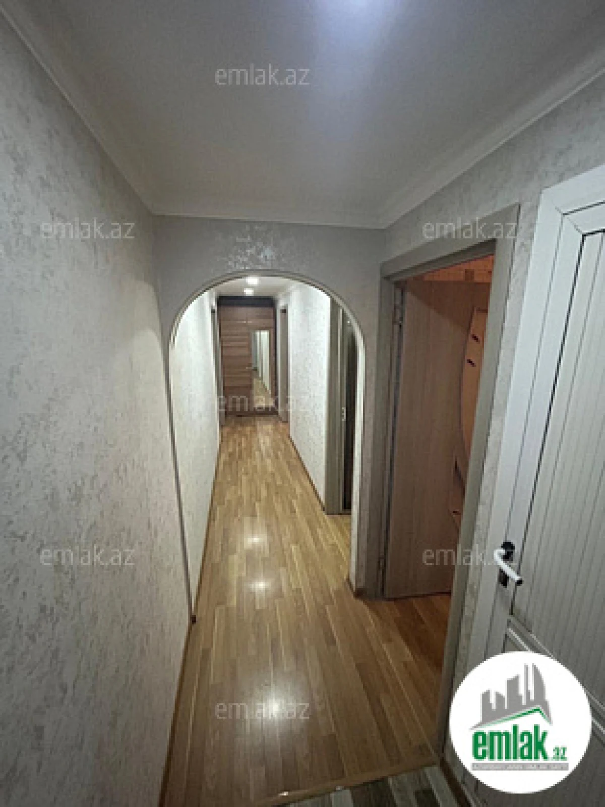 Satılır 3 otaqlı köhnə tikili 66 m²
