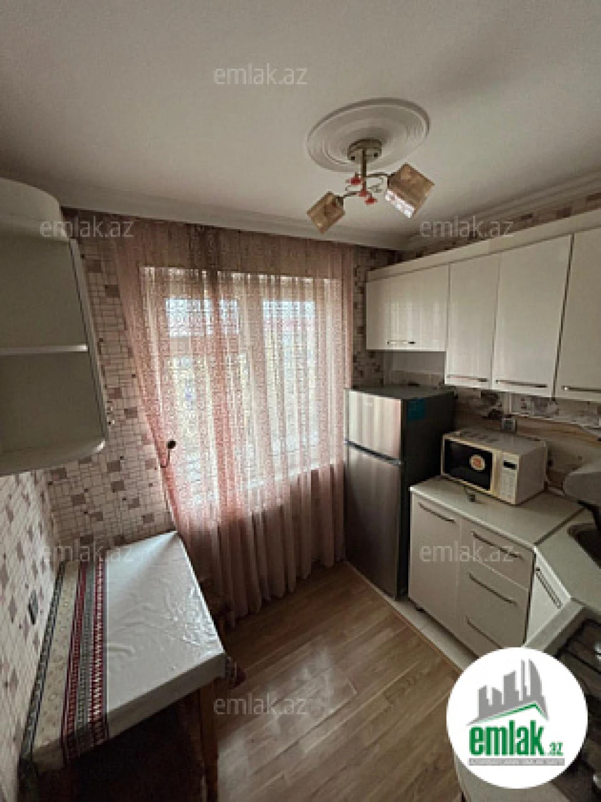 Satılır 3 otaqlı köhnə tikili 66 m²