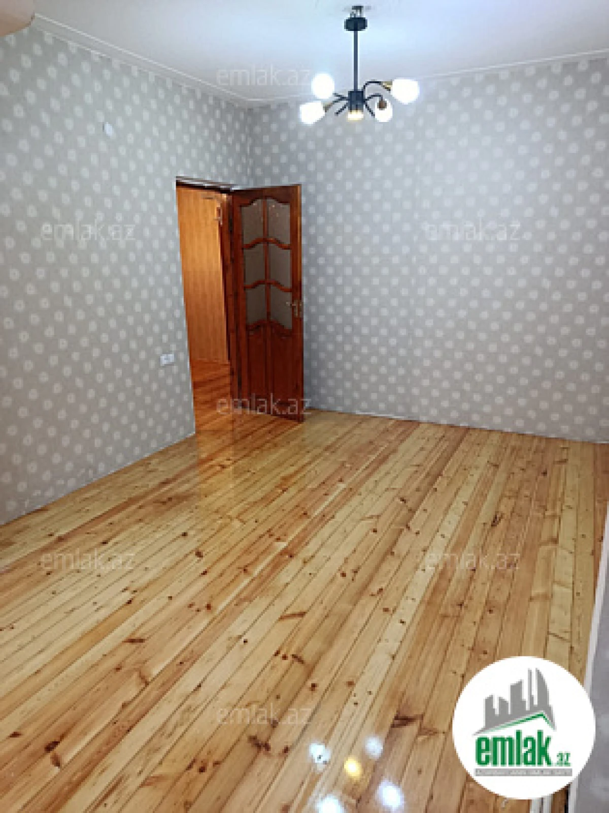 Satılır 3 otaqlı köhnə tikili 85 m²