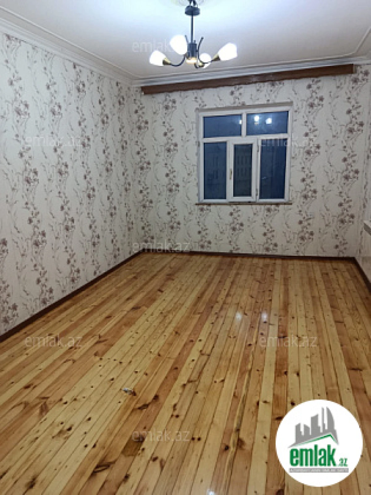 Satılır 3 otaqlı köhnə tikili 85 m²