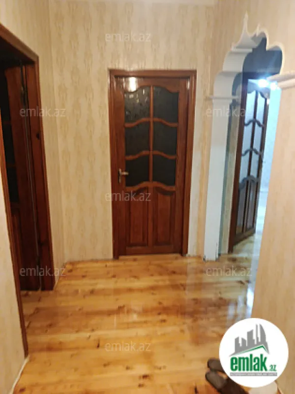 Satılır 3 otaqlı köhnə tikili 85 m²