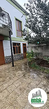 Satılır 6 otaqlı həyət evi 340 m²