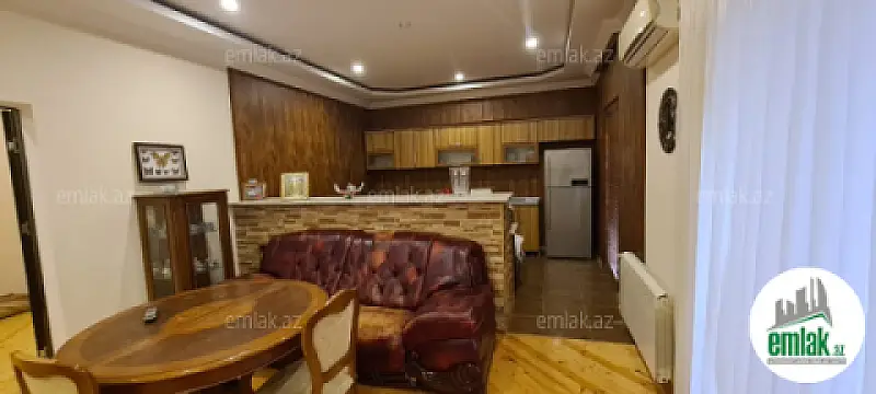 Satılır 6 otaqlı həyət evi 340 m²