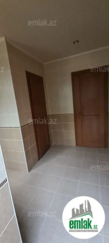 Satılır 6 otaqlı həyət evi 340 m²