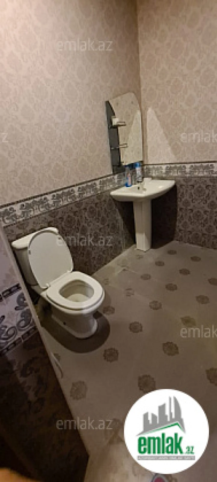 Satılır 6 otaqlı həyət evi 340 m²