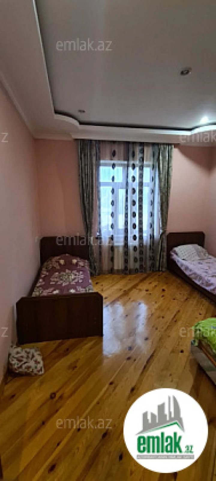 Satılır 6 otaqlı həyət evi 340 m²