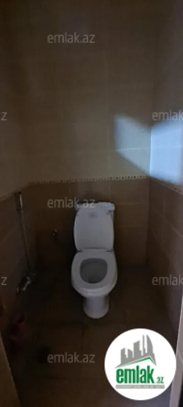 Satılır 6 otaqlı həyət evi 340 m²