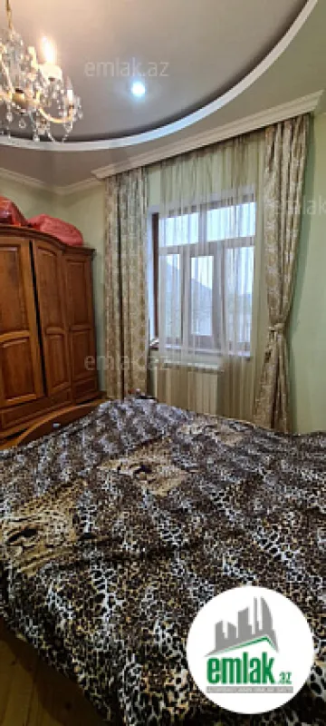 Satılır 6 otaqlı həyət evi 340 m²