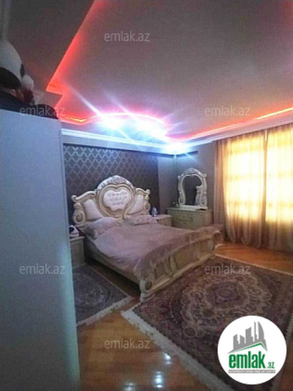Satılır 4 otaqlı yeni tikili 137 m²