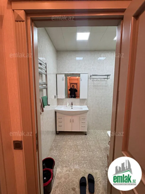 Satılır 2 otaqlı yeni tikili 60 m²