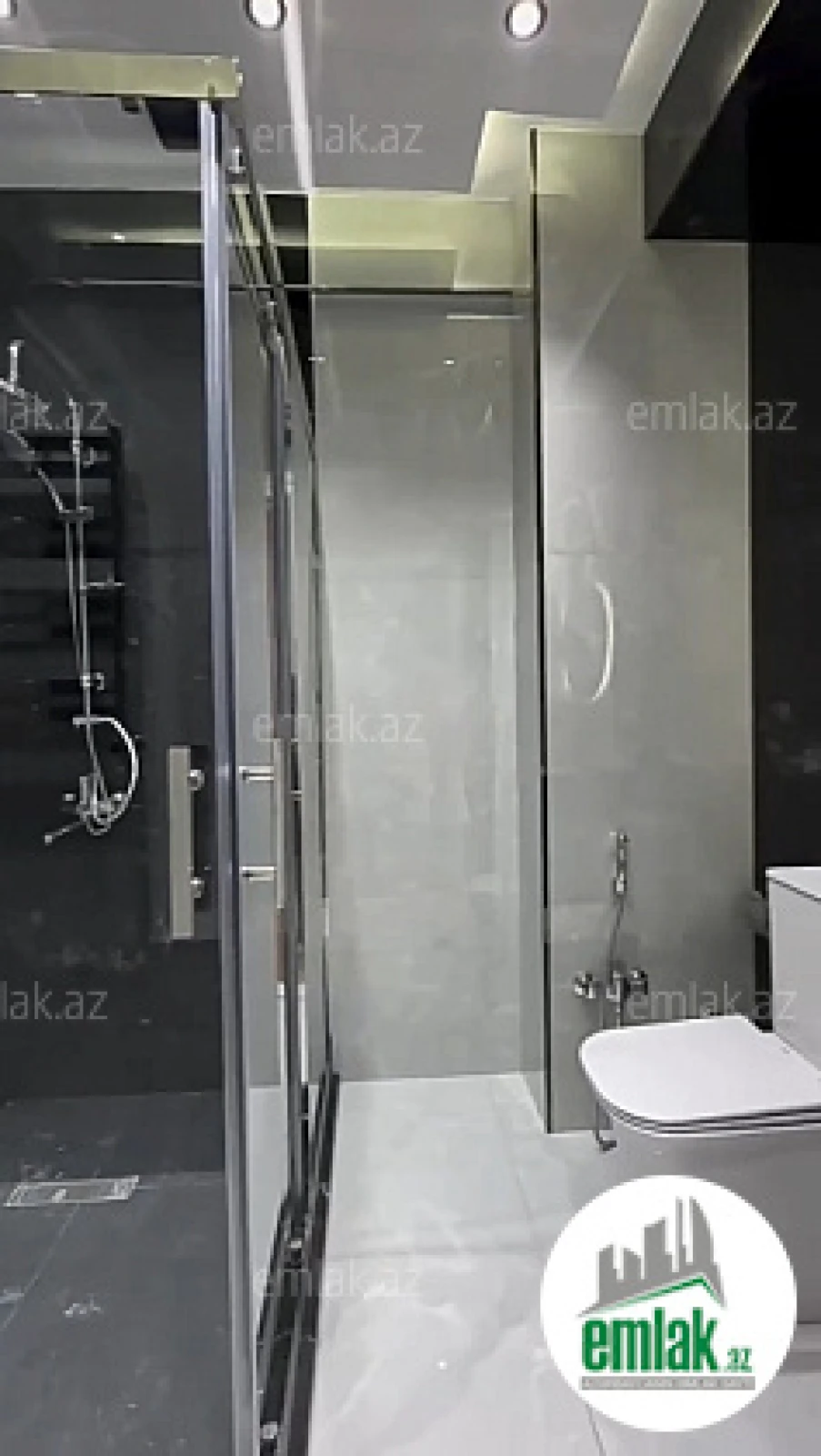 Satılır 3 otaqlı yeni tikili 137 m²