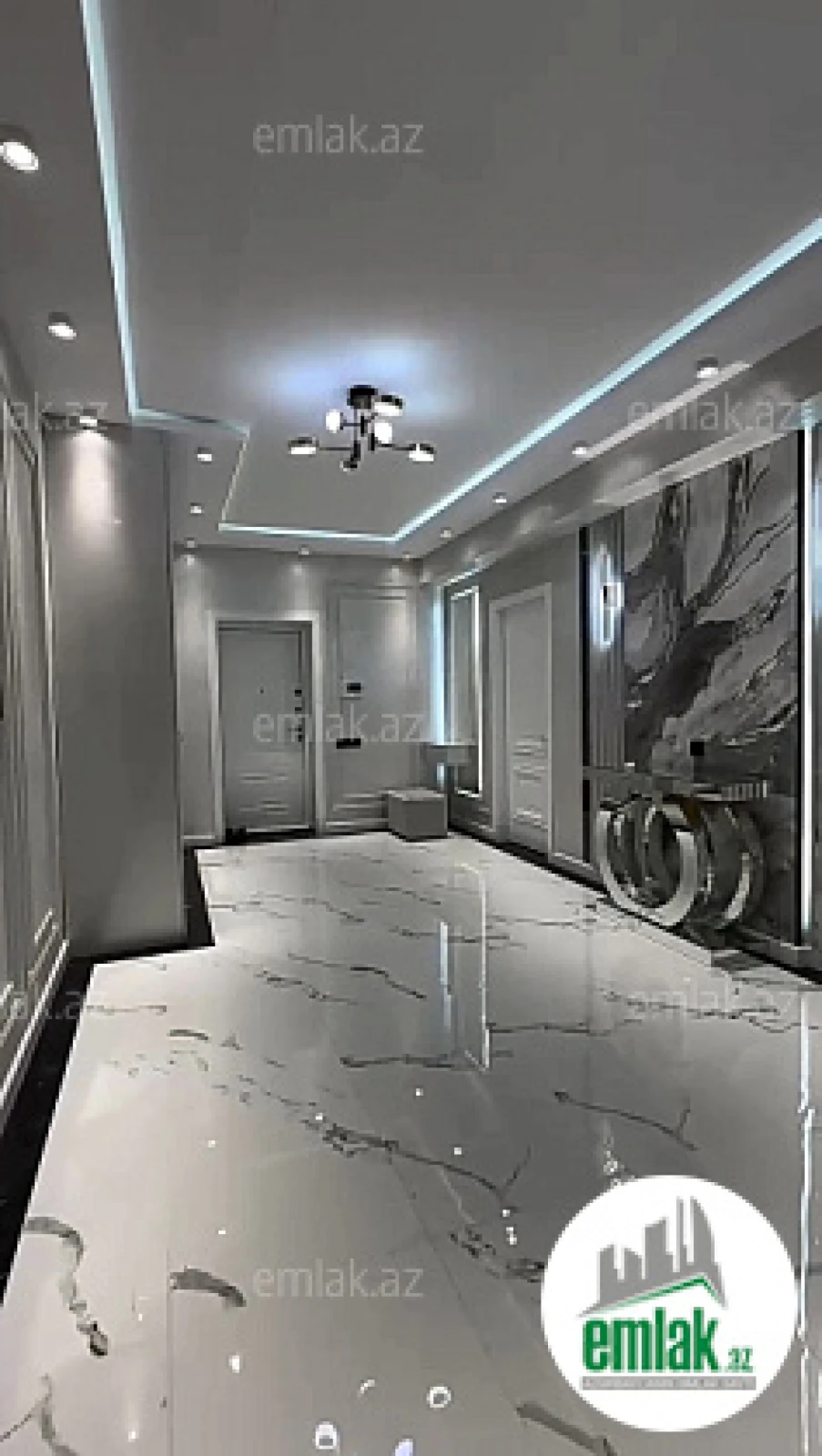 Satılır 3 otaqlı yeni tikili 137 m²