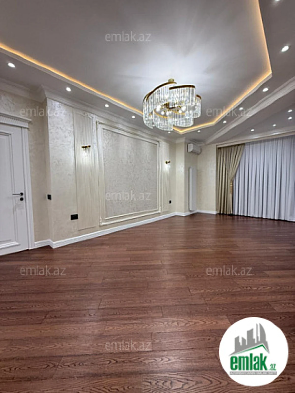 Satılır 3 otaqlı yeni tikili 130 m²