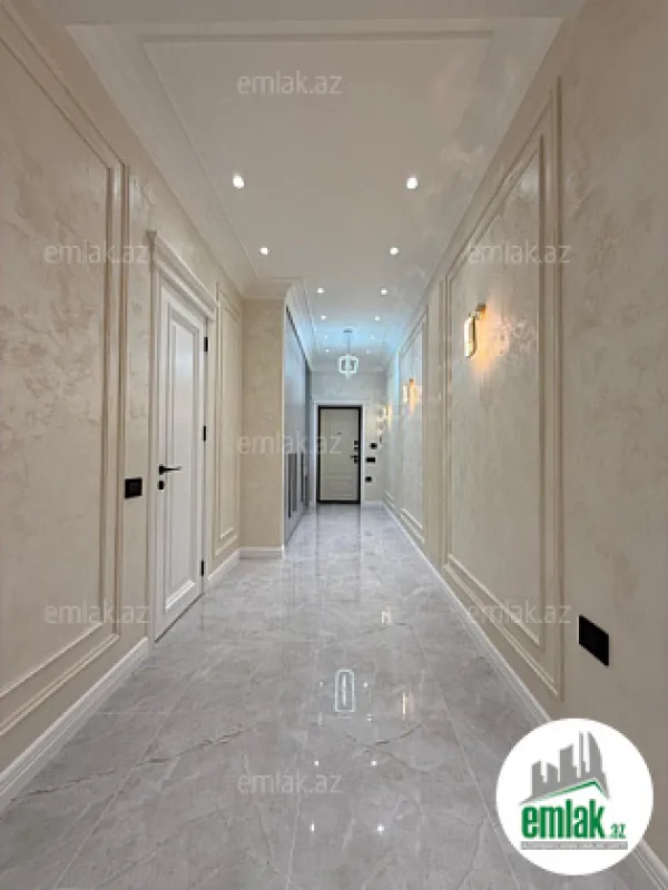 Satılır 3 otaqlı yeni tikili 130 m²