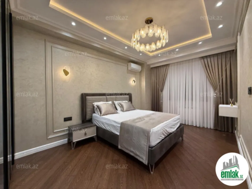 Satılır 3 otaqlı yeni tikili 130 m²