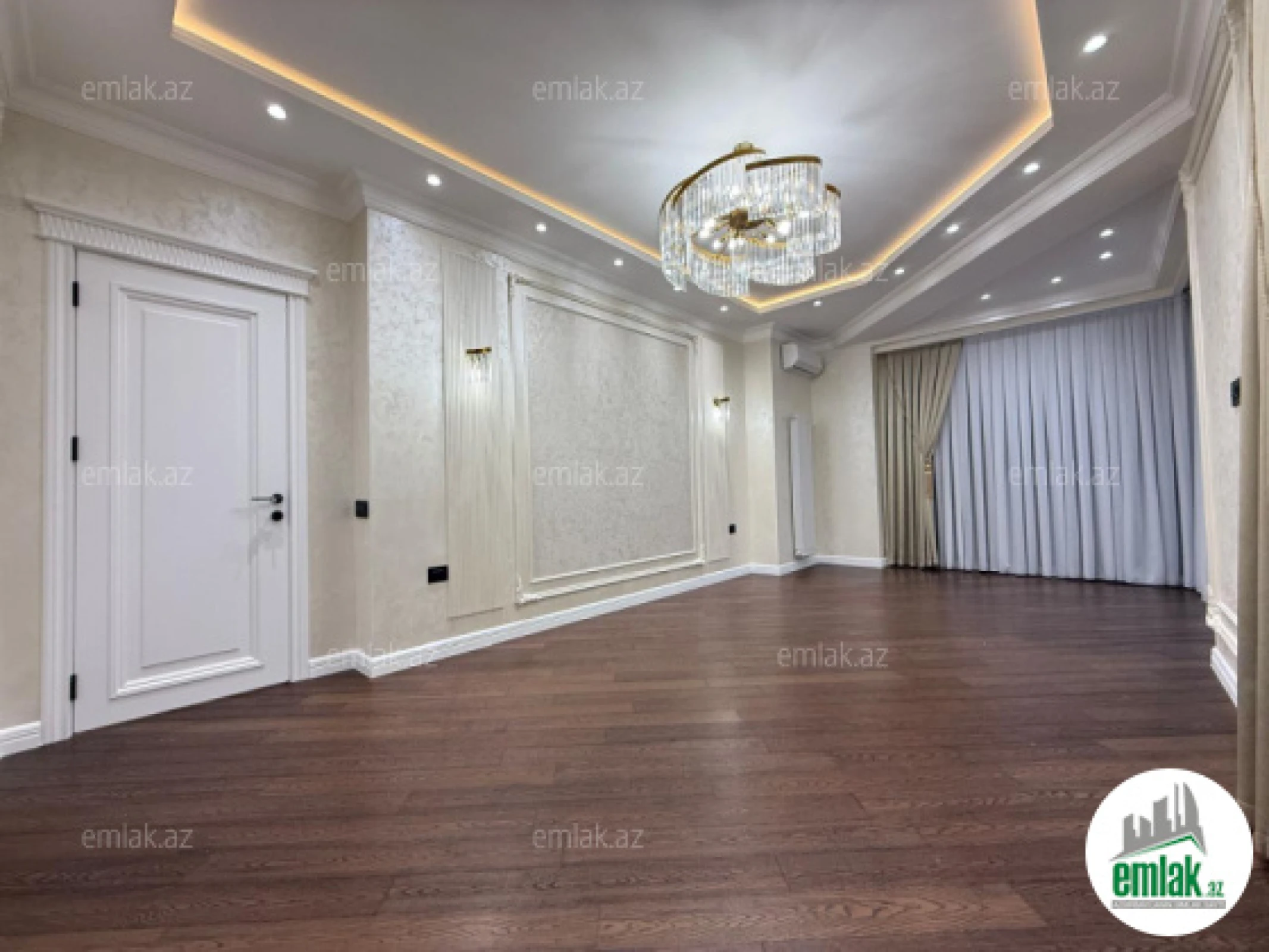 Satılır 3 otaqlı yeni tikili 130 m²