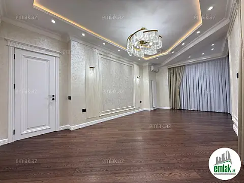 Satılır 3 otaqlı yeni tikili 130 m²
