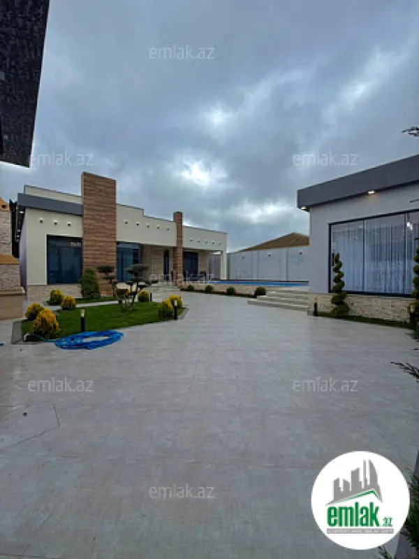 Satılır 4 otaqlı mənzil 202 m²