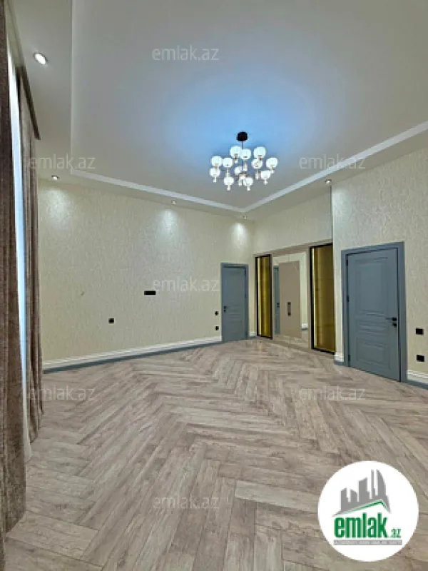 Satılır 4 otaqlı mənzil 202 m²