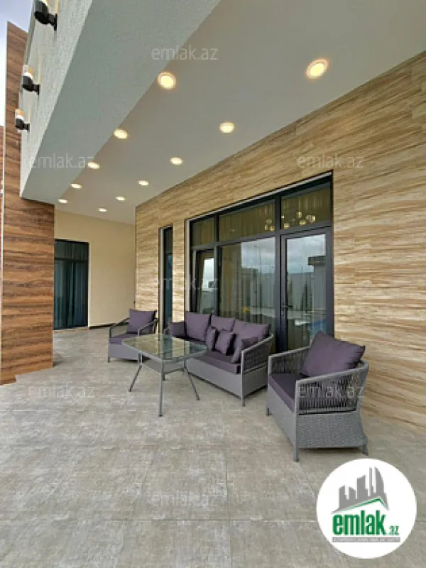 Satılır 4 otaqlı mənzil 202 m²