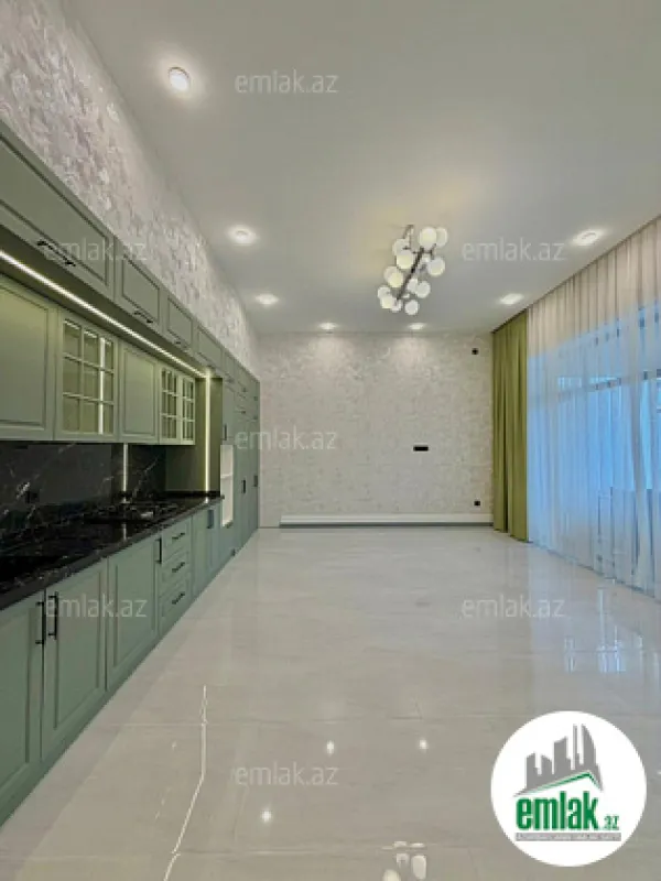 Satılır 4 otaqlı mənzil 202 m²