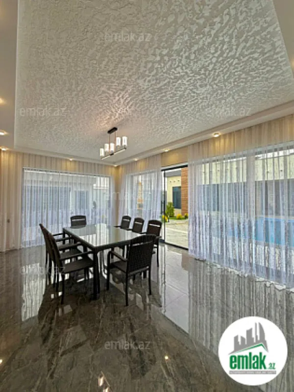 Satılır 4 otaqlı mənzil 202 m²