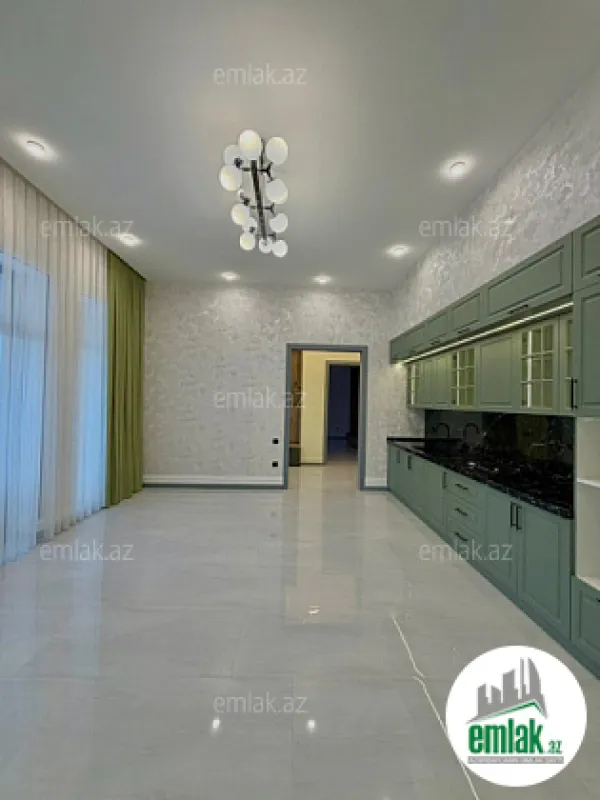 Satılır 4 otaqlı mənzil 202 m²