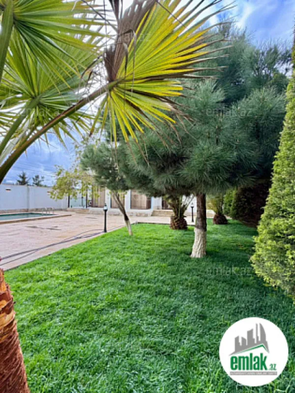 Satılır 4 otaqlı mənzil 180 m²