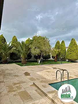 Satılır 4 otaqlı mənzil 180 m²