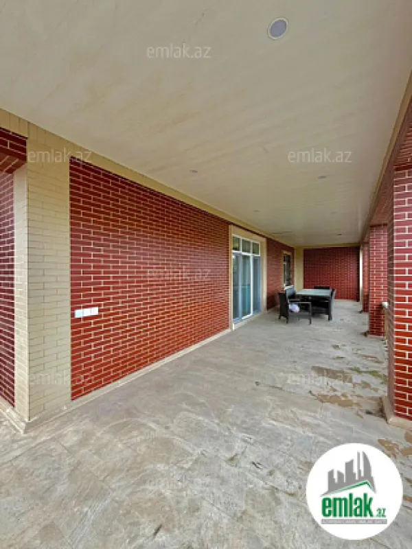 Satılır 4 otaqlı mənzil 160 m²