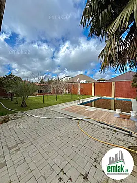 Satılır 4 otaqlı mənzil 160 m²