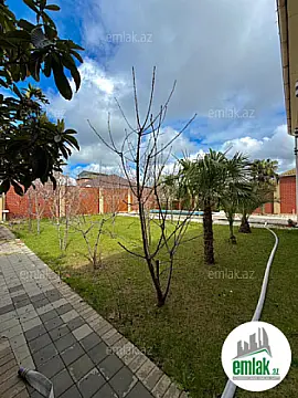 Satılır 4 otaqlı mənzil 160 m²