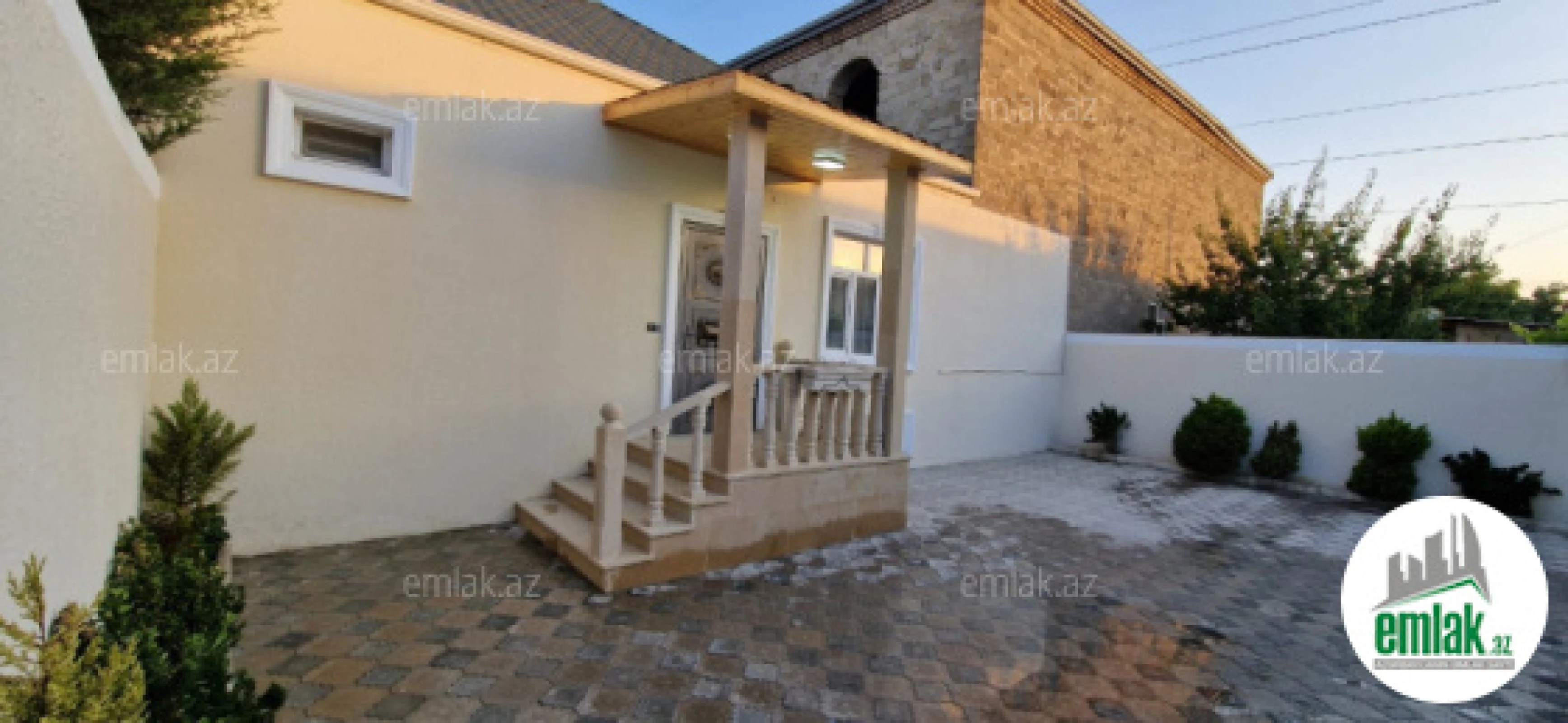 Satılır 4 otaqlı mənzil 156 m²