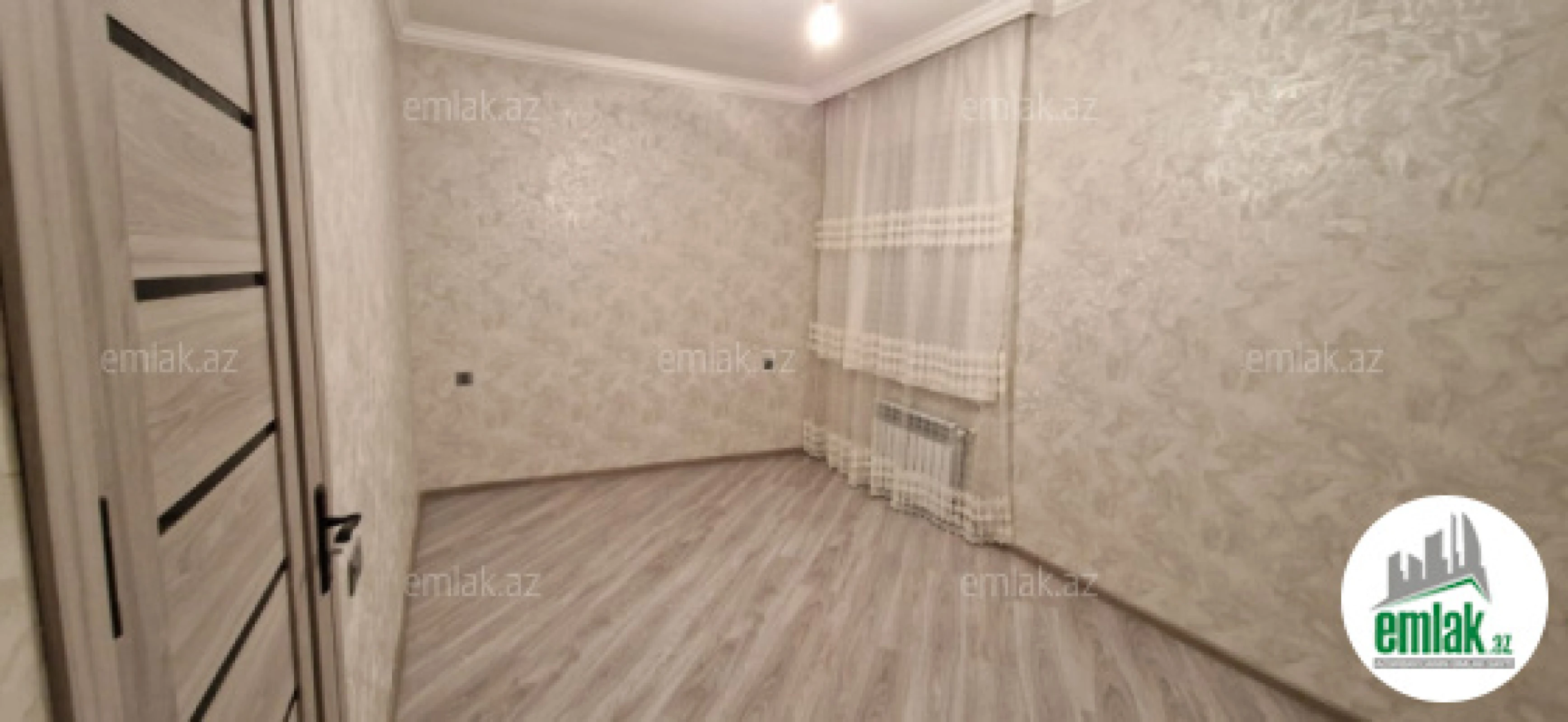Satılır 4 otaqlı mənzil 156 m²